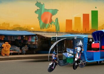 Footpath Stores and Auto Rickshaws