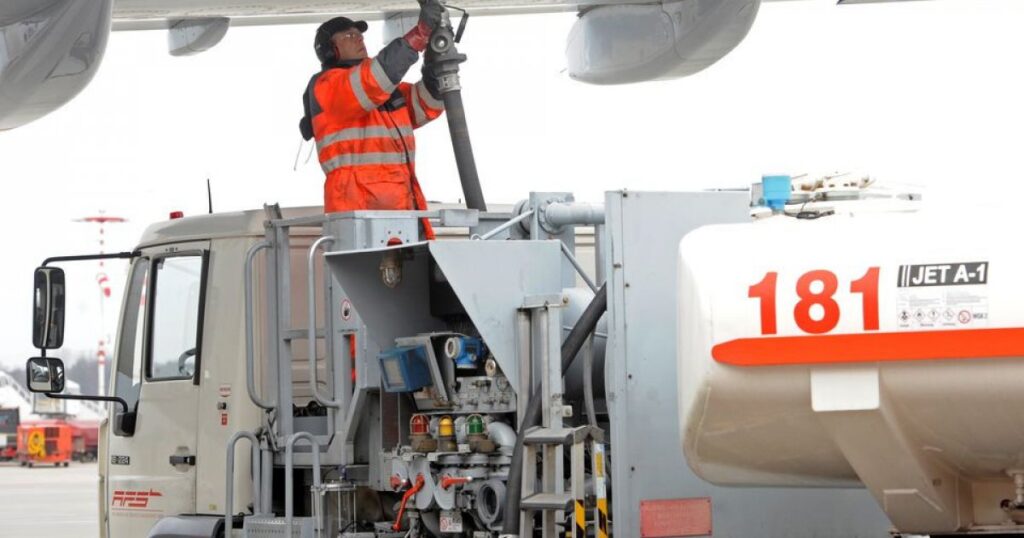 jet fuel prices drops