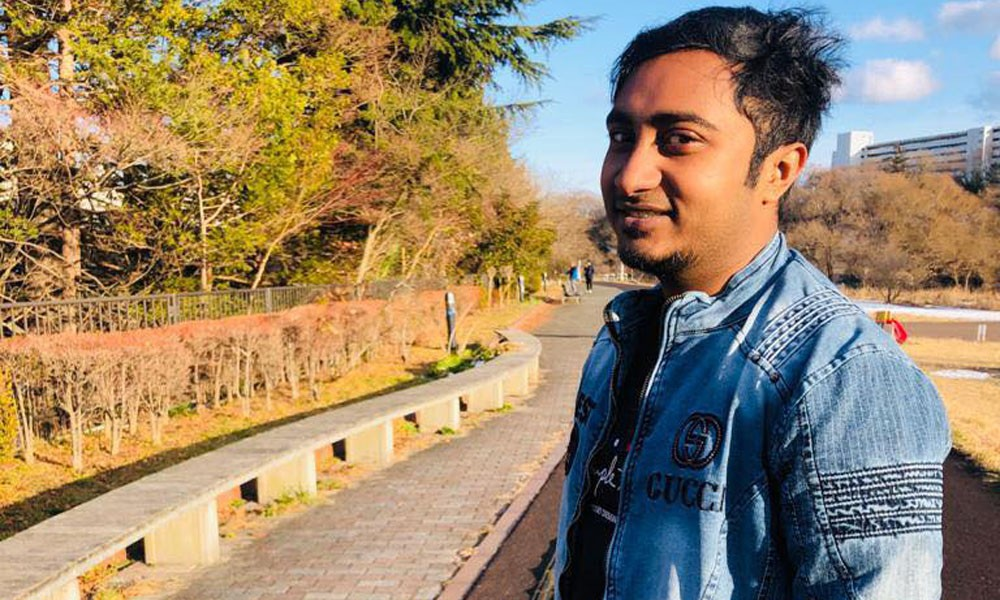 Bangladeshi Youth Dies