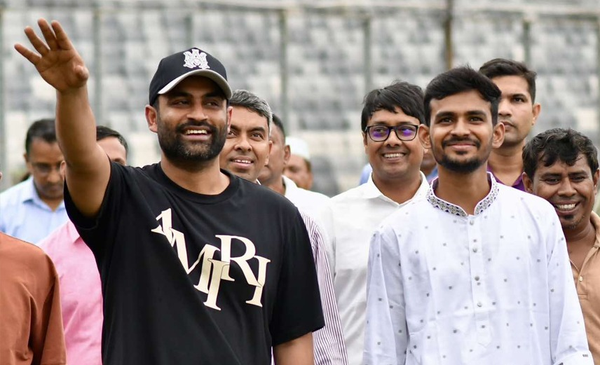 Asif Mahmud and Tamim Iqbal